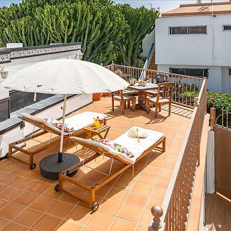 Villa Corralejo Bay Beachfront Corralejo By Holidays Home Bagian luar foto