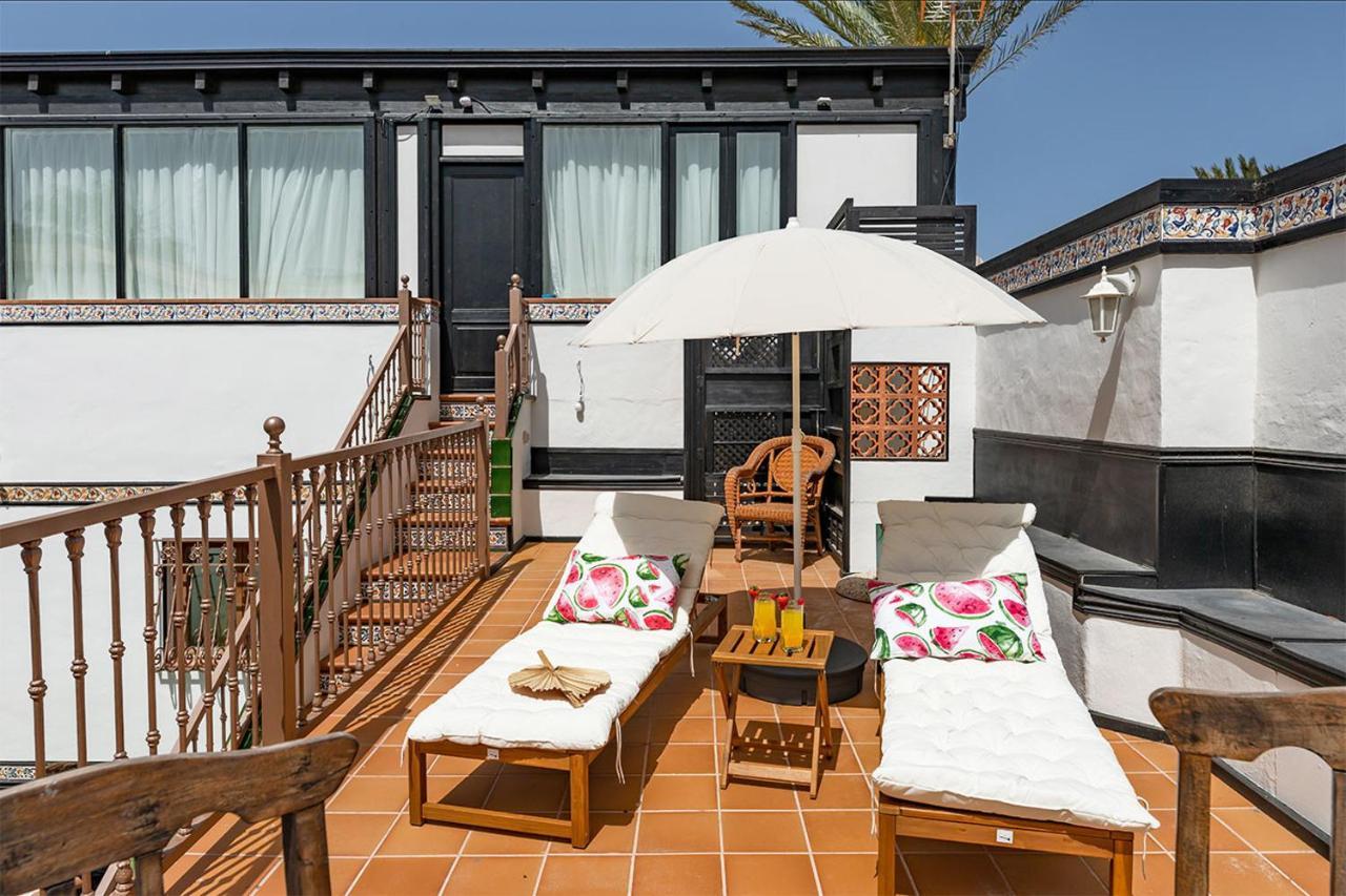 Villa Corralejo Bay Beachfront Corralejo By Holidays Home Bagian luar foto